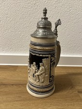 Alter Bierkrug mit Zinndeckel