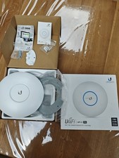 Ubiquiti Networks UniFi AP AC Pro Access Point - Weiß, PoE