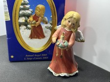 Goebel Figur 41-216 Jahresengel 2005 mit Adventskranz. 16 cm. 1 Wahl Top Zustand