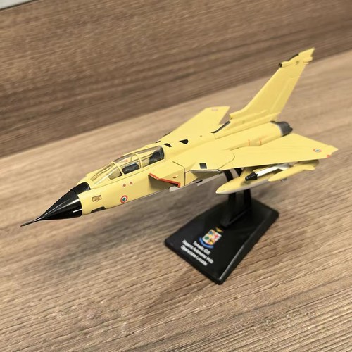 100 diecast panavia - 1:100, tornado