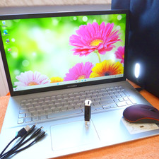 Asus M712 VivoBook 17 Zoll