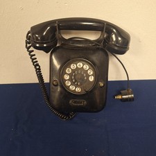 Altes Wandtelefon in schwarz