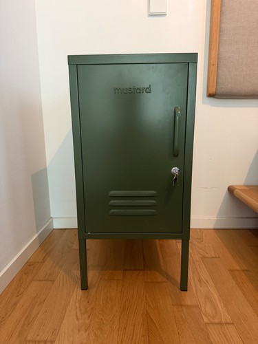 Mustard made the shorty locker - mustard,