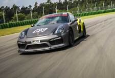 Gutschein 3 Runden Renntaxi Porsche GT4 Geschenkidee Männer Action Geburtstag