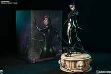 dc comics catwoman sideshow