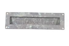 alter Briefkastenschlitz