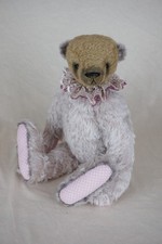 Handgefertiger Künstlerteddy