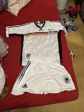 Deutschland  Adidas + Größe