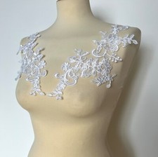 Spitzenapplikation Floral