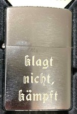 Zippo KLAGT NICHT KÄMPFT +