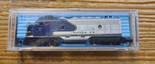 Spur atlas diesellok santa - n,