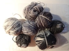 Sockenwolle reste (19), 99 g , schwarz-grau