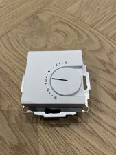 GIRA Raumthermostat rtr 230/10 (4) A Öffner System 55 Reinweiß matt