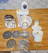 Bosch MUM4427/03 Set, Schnitzelwerk mit 8 Scheiben, 3 Knet- und Rühreinsätze