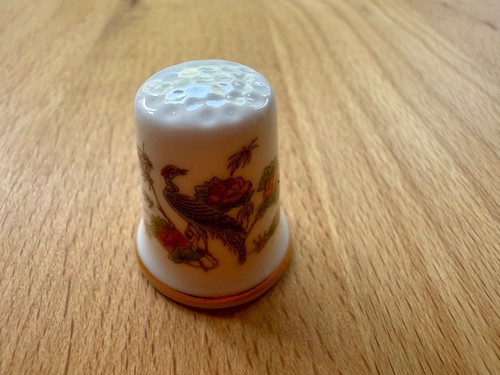 Wedgwood bone china fingerhut - wedgwood,