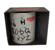 Stranger Things Mug Lights Becher Tasse - Pyramid - Neu OVP #