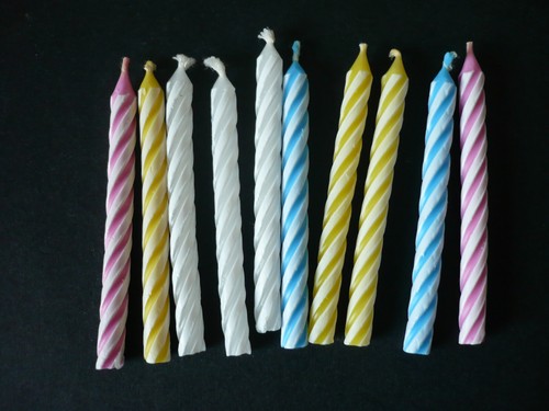 Kleine alte puppenkerzen bunt - kleine,