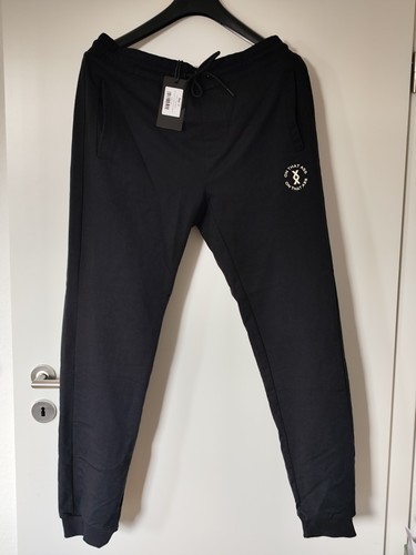 That ass sweatpants - that,
