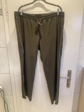 Tchibo TCM 44 /46 Sporthose Damen Relaxhose Olive /Kaki