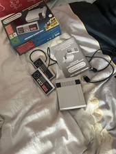 Nintendo Classic Mini NES mit 2 Original-Controllern & OVP
