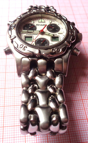 ältere armbanduhr quarz - armbanduhr,