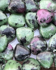 Rubin in Zoisit Perlen Herz