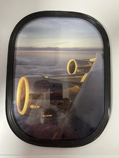 Hingucker: Original Flugzeugfenster mit Ausblick
