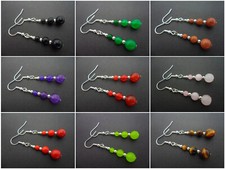 EIN PAAR HÜBSCHE BAUMELNDE