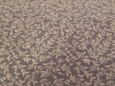 **Zwei kleine Stoffreste