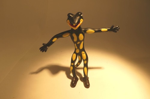 Biegefigur salamander lurchi - biegefigur,