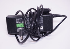 Original Sony Netzteil Model VGP-AC19V33 AC/DC Power Adapter 19,5 V 3,9 A