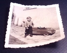 Altes Foto kleines Kind mit