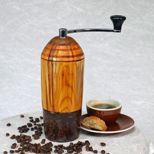 Kaffeemühle Barista aus Eibe mit Keramik Mahlwerk von CrushGrind, Handmühle