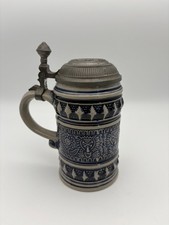 Bierkrug mit Zinndeckel