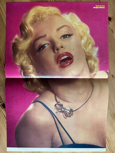 Super sexy blonde marilyn - sexy,