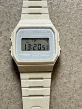 Casio F 91w Weiß Top Zustand