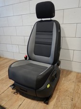 Sitz vorne links VW Tiguan 5N Stoff schwarz mit Airbag