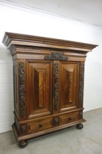 Schrank Kleiderschrank