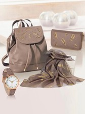Damen-Accessoires-Set 4 Teilig Rucksack-Geldbörse-Damenarmbanduhr-Schaltuch -NEU