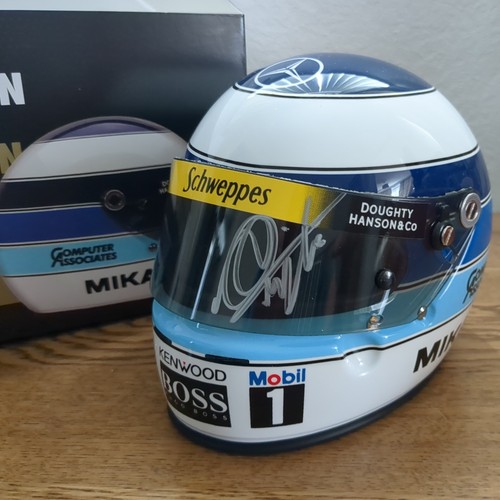 Mika hakkinen 1999 mclaren - mika,