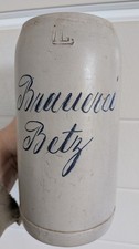 Alter geritzter Maßkrug