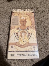 EARTH, WIND & FIRE : The