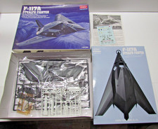 1:48 Academy 2118 F-117A STEALTH FIGHTER - Bausatz komplett  (S9)