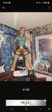 Lara Croft Figur Tomb Raider Lebensgroß