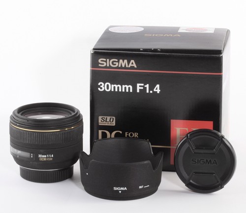 Sigma 30mm dc hsm - dc,