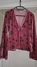 H&M,  Samtjäckchen, Bolero, Gr. M, Farbe Brombeer 