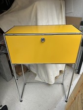 usm haller, Sideboard