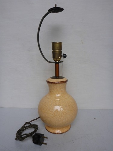 Fuß von alte tischlampe - von,