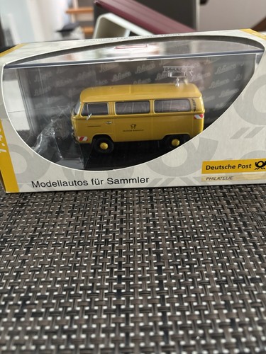 Schuco t2a bus - 1:43,