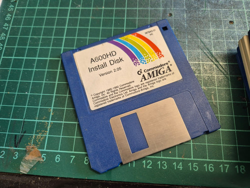 Amiga 600 install disk - amiga,